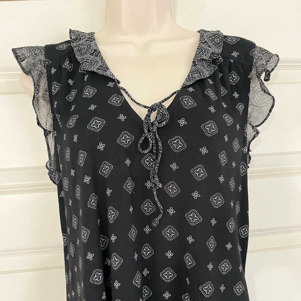Lucky Brand Mixed Media Black & White Flutter Sleeve Blouse Size Medium - Picture 3 of 15